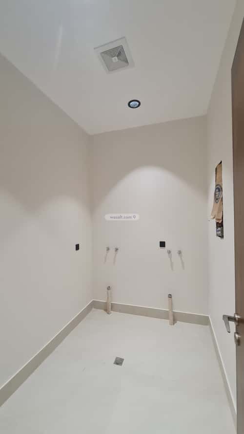 شقة 234 متر مربع ب 7 غرف الجامعيين، خميس مشيط