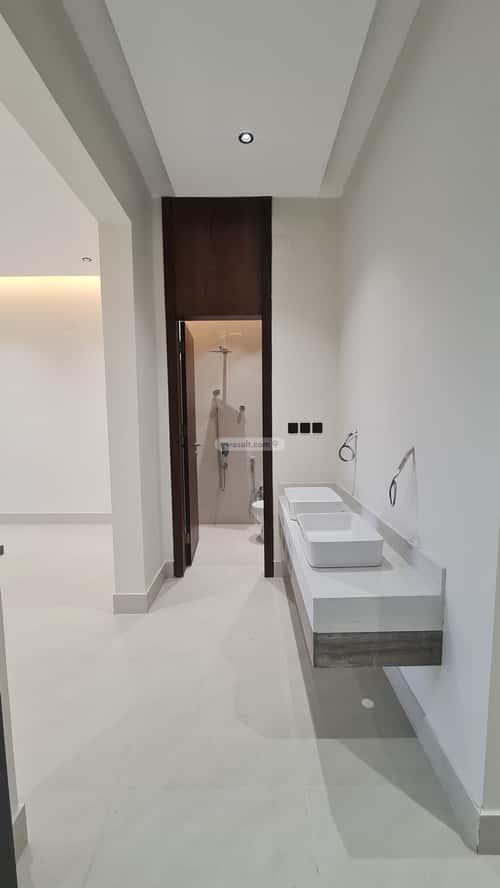 شقة 234 متر مربع ب 7 غرف الجامعيين، خميس مشيط