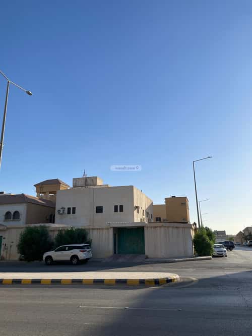 فيلا 990 متر مربع شمالية غربية على شارع 30م المروة، جنوب الرياض، الرياض