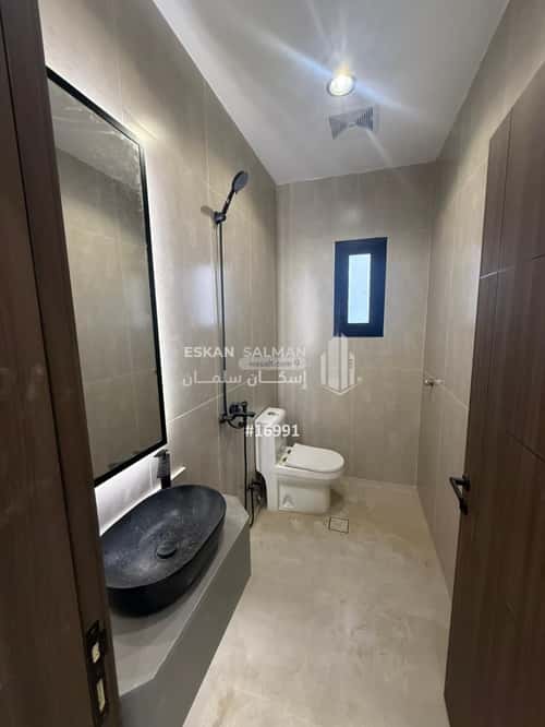 فيلا 270 متر مربع شرقية على شارع 25م الفنار، الجموم - بحرة