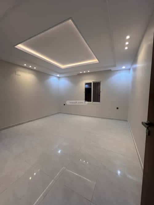 شقة ب 7 غرف المعلاة، أحد رفيدة