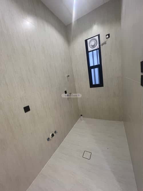 شقة ب 7 غرف المعلاة، أحد رفيدة