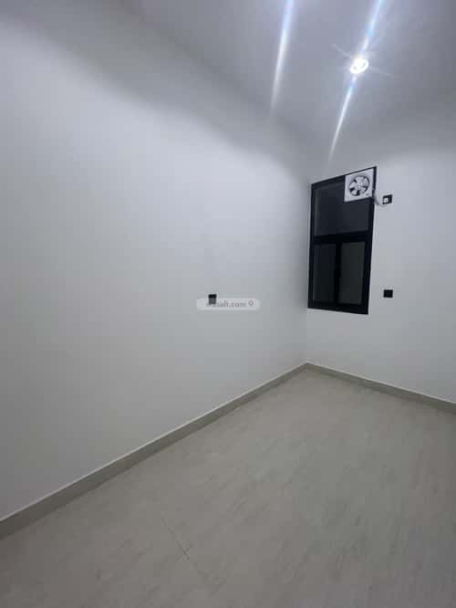 شقة ب 7 غرف المعلاة، أحد رفيدة