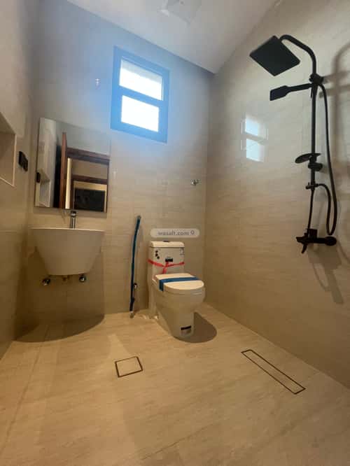 شقة ب 8 غرف شمال التضامن، خميس مشيط