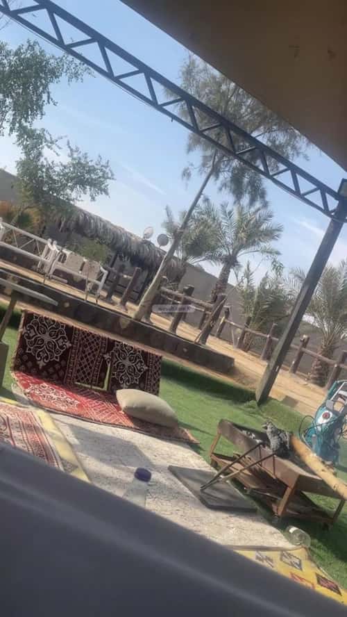 استراحة 2800 متر مربع شرقية على شارع 18م قريه ديراب، قريه ديراب