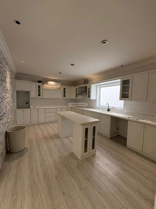 فيلا 424.38 متر مربع واجهة غربية ب 8 غرف التحلية، الخبر