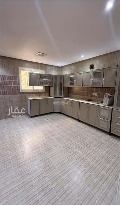 Floor 390 SQM with 5 Bedrooms Al-Yasmeen, North Riyadh, Riyadh