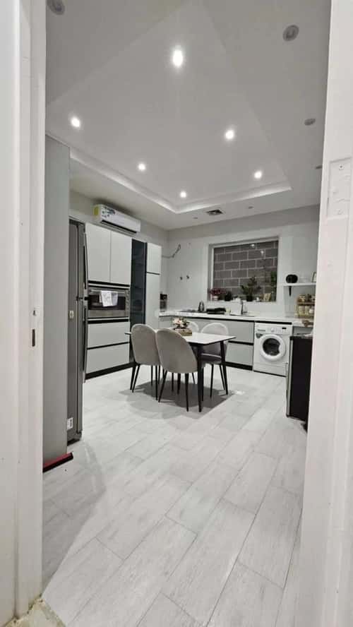 12 bedroom villa in Al Rimal