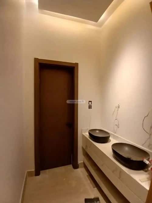 دور 6 غرف في الجنادرية