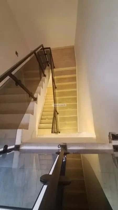 فيلا 6 غرف في طويق