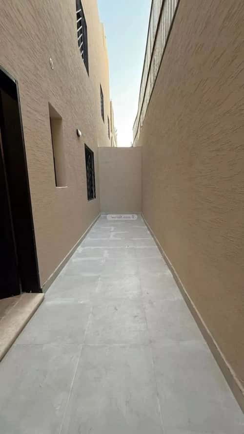 فيلا 200 متر مربع غربية على شارع 15م السويدي، غرب الرياض، الرياض