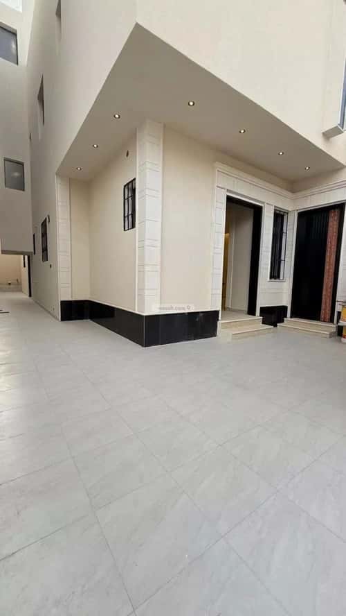 Villa 200 SQM Facing North on 15m Width Street Middle Al-Uraija, West Riyadh, Riyadh