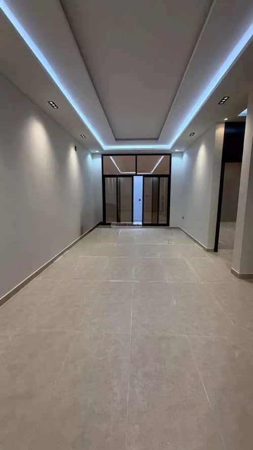 فيلا 200 متر مربع شمالية على شارع 15م العريجاء الأوسط، غرب الرياض، الرياض