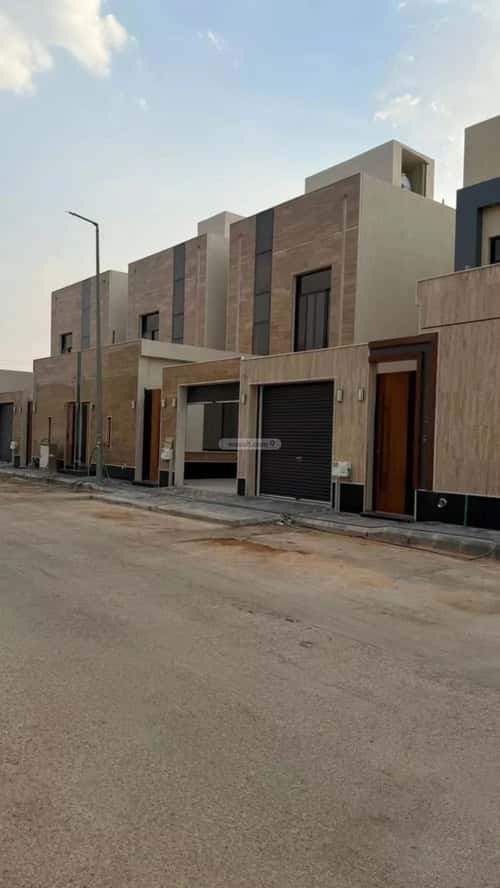 Villa 300 SQM Facing East on 18m Width Street Al-Awaly, West Riyadh, Riyadh