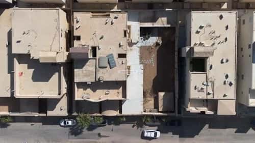 فيلا 900 متر مربع غربية على شارع 15م العوالي، غرب الرياض، الرياض