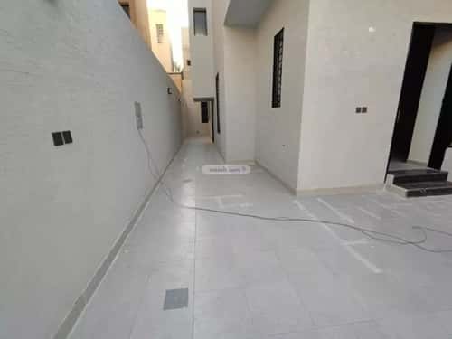 Villa 200 SQM Facing North on 15m Width Street Middle Al-Uraija, West Riyadh, Riyadh