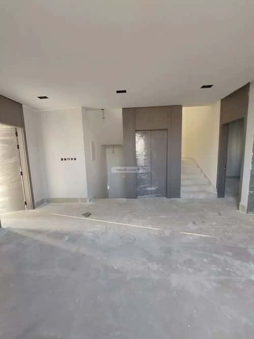 فيلا 6 غرف في العريجاء الغربي