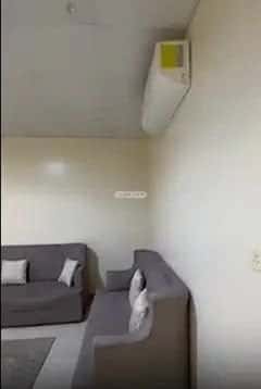 شقة بغرفة السلام، الخرج