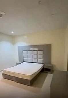 شقة بغرفة السلام، الخرج