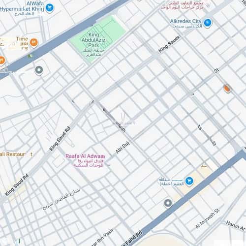 شقة بغرفة السلام، الخرج