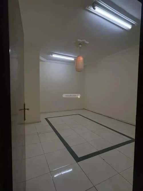 Building 600 SQM Facing West Bader, South Riyadh, Riyadh