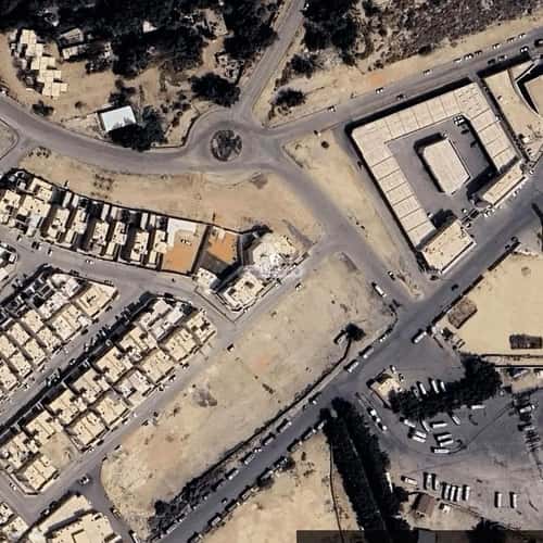 Building 700 SQM Facing South Ad-Duraihemiyah, West Riyadh, Riyadh