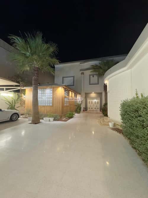 فيلا 735.96 متر مربع جنوبية على شارع 15م النهضة، بريدة