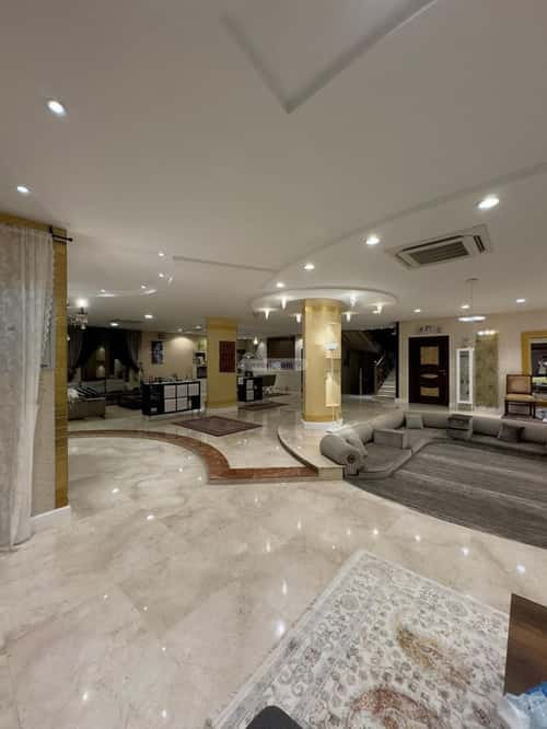 فيلا 735.96 متر مربع جنوبية على شارع 15م النهضة، بريدة