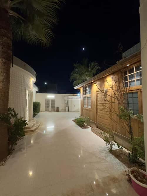 فيلا 735.96 متر مربع جنوبية على شارع 15م النهضة، بريدة