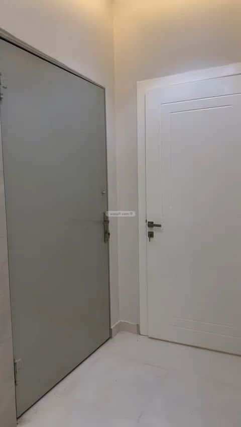 3 bedroom apartment in Dhahrat Laban