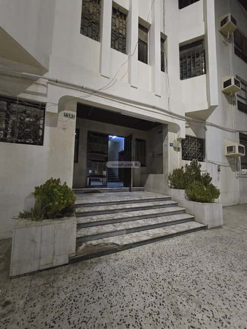 عمارة 625 متر مربع ب 3 أدوار واجهة جنوبية العزيزية، شمال جدة، جدة