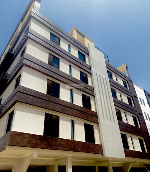 شقة 4 غرف في الروضة