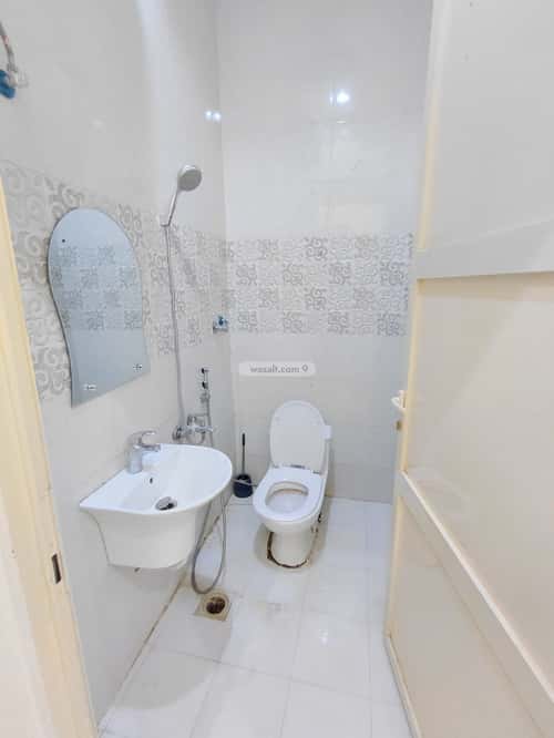 Apartment with 4 Bedrooms Al-Qairawan, North Riyadh, Riyadh