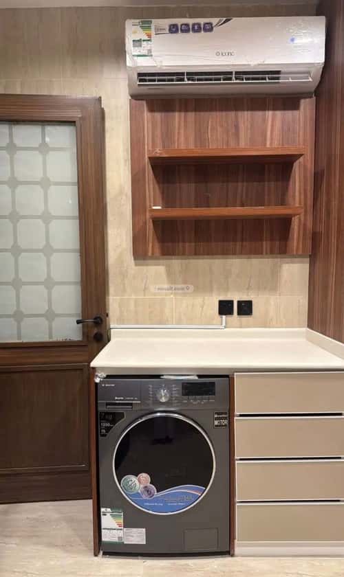 Apartment with 5 Bedrooms Al Shooalah, Aldammam