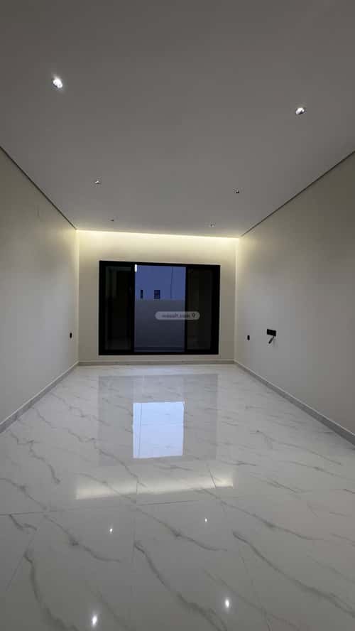 Floor 412.56 SQM with 3 Bedrooms Al Fakhriyah, Eanizah