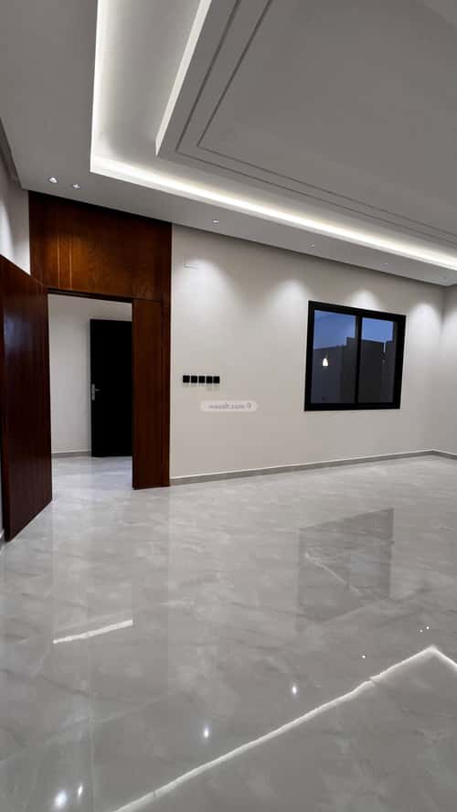 Floor 525 SQM with 3 Bedrooms As Safa, Eanizah