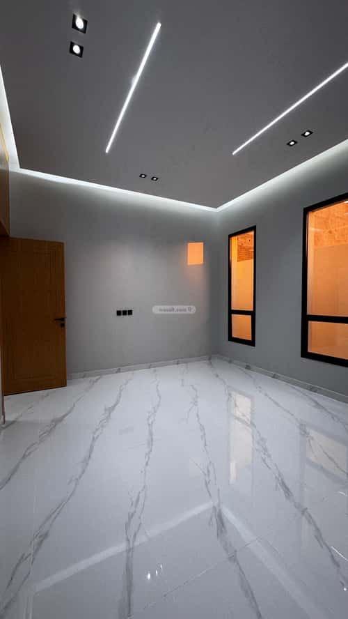 Floor 500 SQM with 3 Bedrooms As Safa, Eanizah