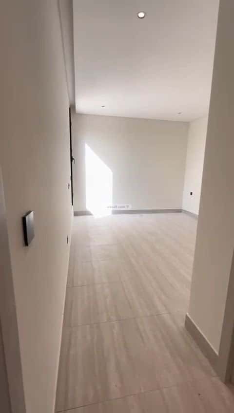Floor 390 SQM with 4 Bedrooms As-Sahafa, North Riyadh, Riyadh