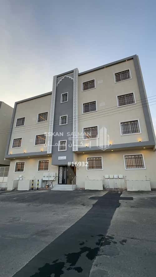 Apartment with 4 Bedrooms West Circle District, Alttayif
