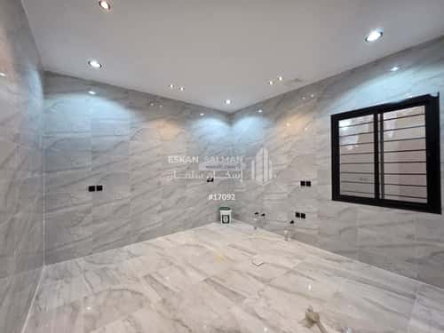 فيلا 305 متر مربع شمالية على شارع 12م الرحاب، الطائف