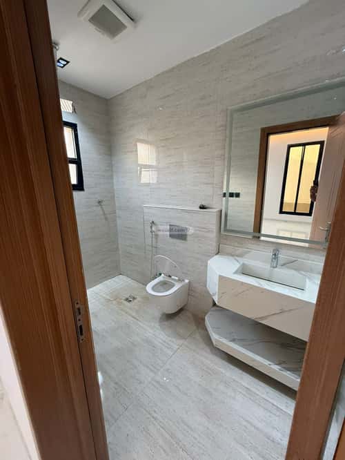 5 bedroom floor in Al Janadriyah