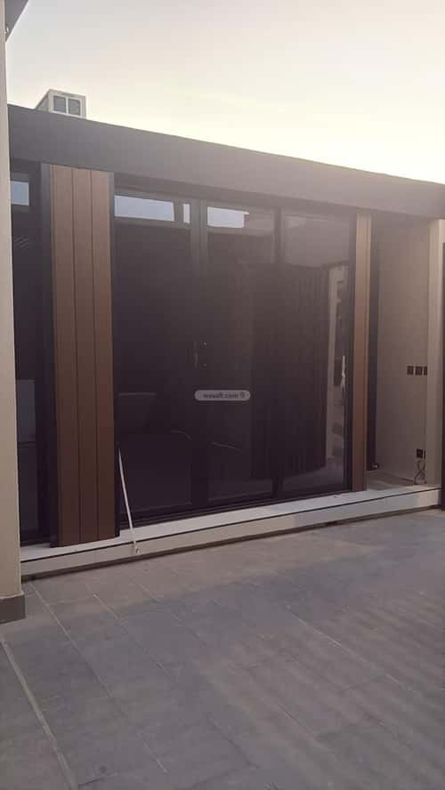 فيلا 300 متر مربع شمالية على شارع 15م الياسمين، شمال الرياض، الرياض