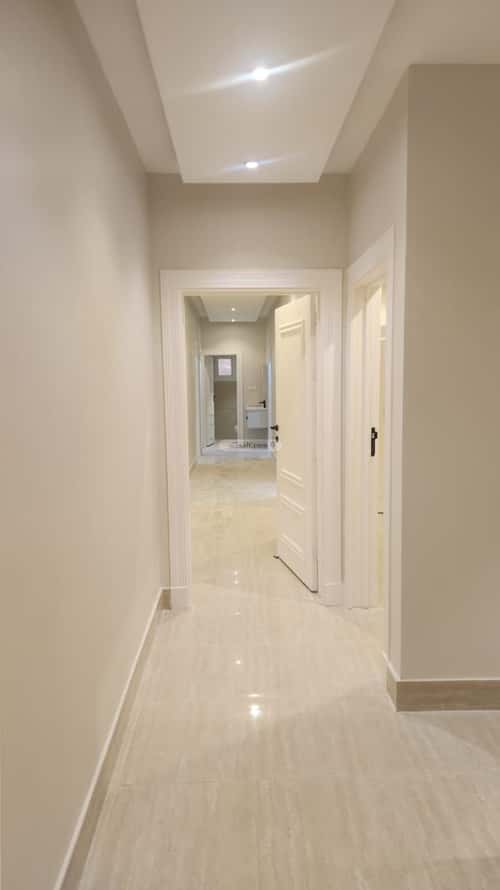 Floor with 4 Bedrooms Qurtubah, East Riyadh, Riyadh