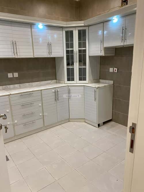 شقة 590 متر مربع ب 4 غرف الملقا، شمال الرياض، الرياض