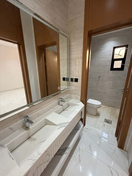 دور 211.88 متر مربع ب 5 غرف الجنادرية، شرق الرياض، الرياض