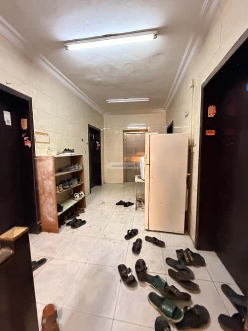 عمارة 325 متر مربع واجهة شمالية البادية، الدمام