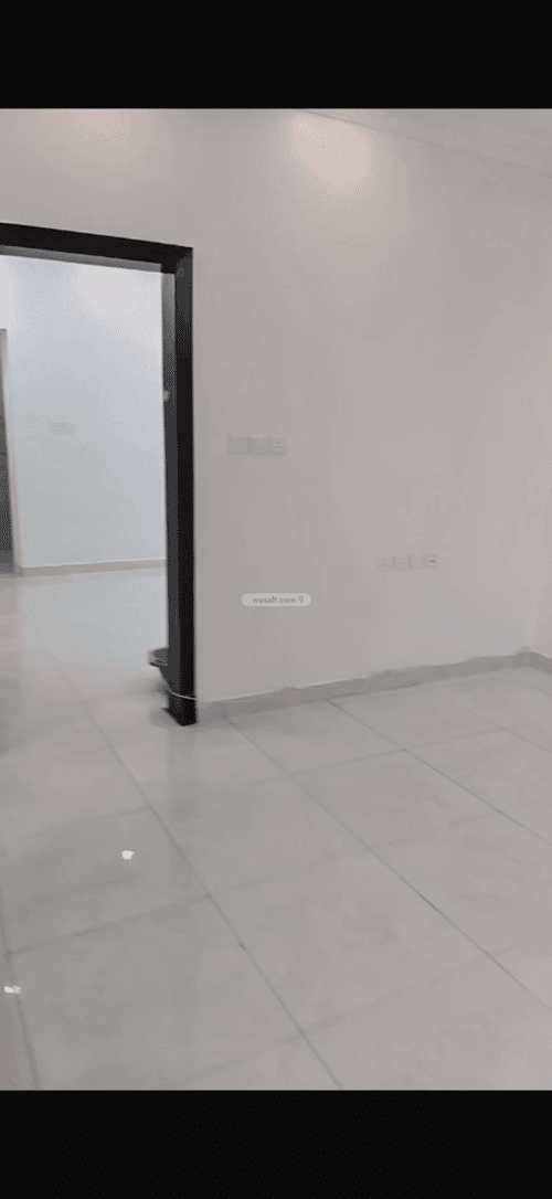 فيلا 250 متر مربع جنوبية على شارع 18م ضاحية الملك فهد، الدمام