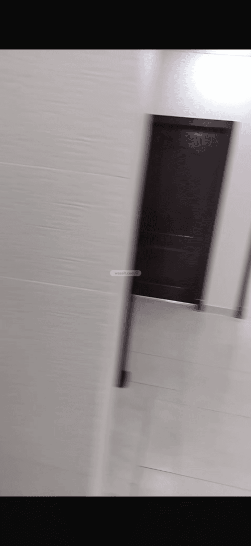 فيلا 250 متر مربع جنوبية على شارع 18م ضاحية الملك فهد، الدمام