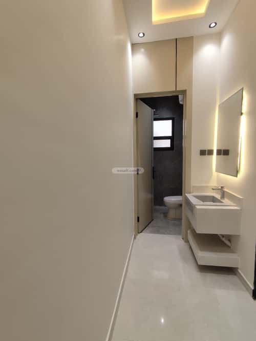 Floor 258 SQM with 6 bedrooms أحد، جنوب الرياض، الرياض