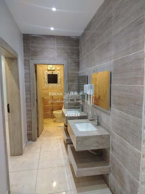 Apartment with 5 Bedrooms Haya Al-Ranoona, Madinah